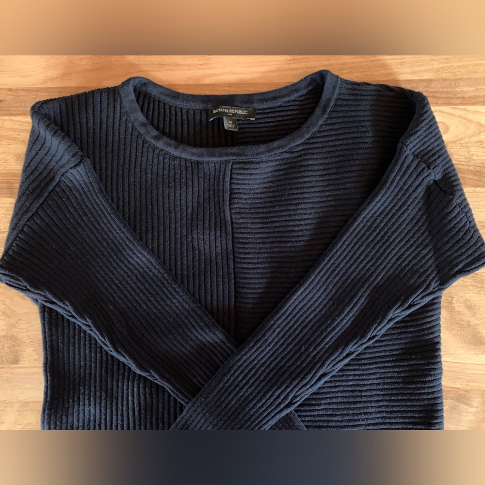 Banana Republic Ribbed Navy Blue Pullover Sweater size M